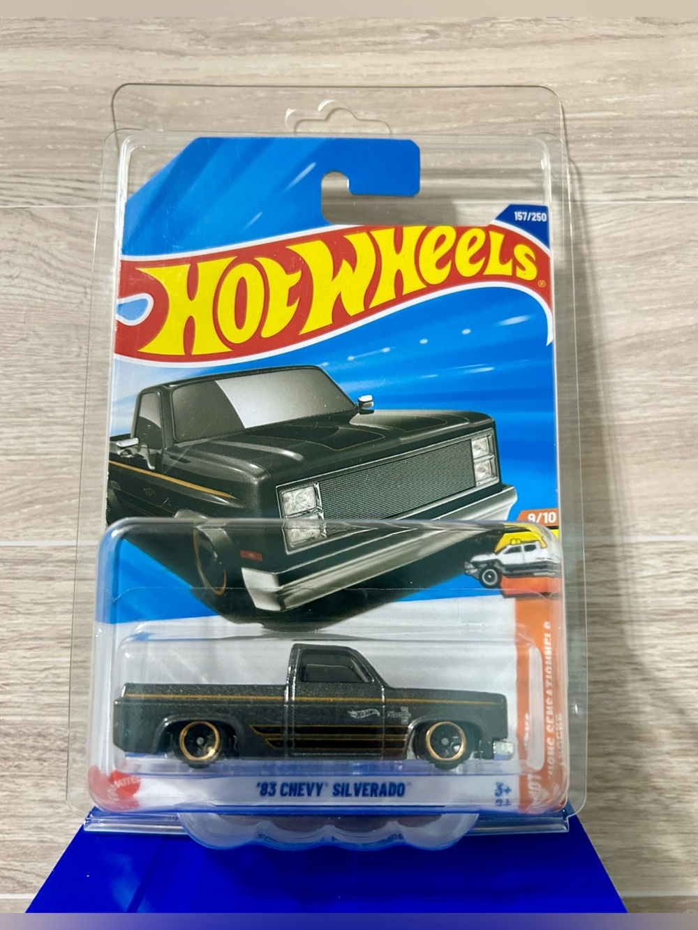 Hot Wheels 83 Chevy Silverado